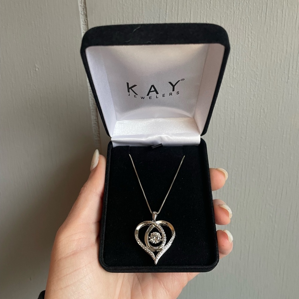 Kay Jewelers Diamonds in Motion Necklace